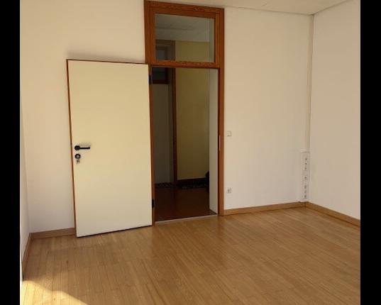 Miete: Büroraum in zentraler Lage, AUT