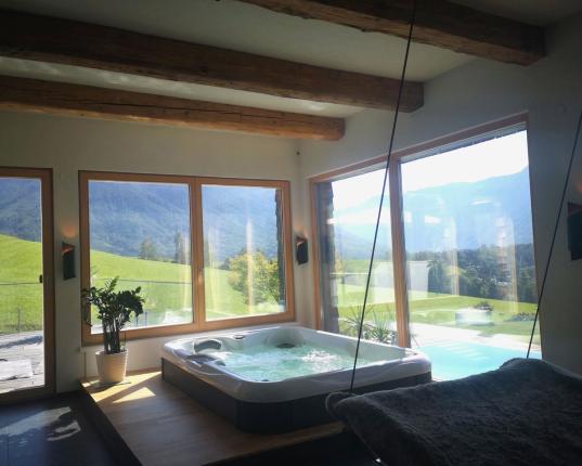 Exklusives Wohnhaus mit Pool & Wellnessbereich – Luxus trifft Naturidylle, AUT
