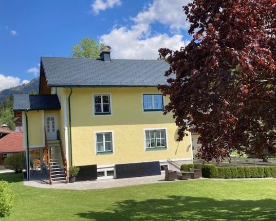 Geräumiges Wohnhaus in sonniger, ruhiger Lage, AUT