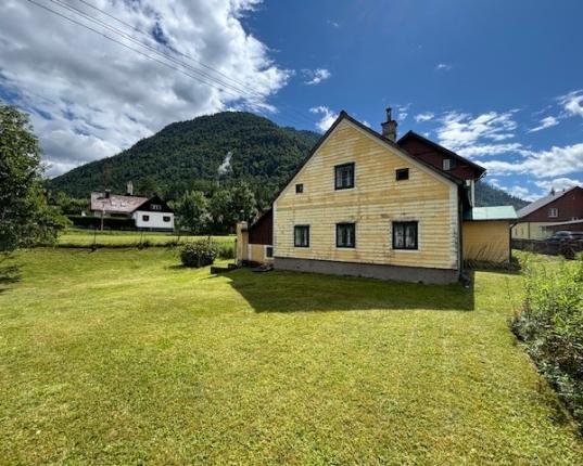 Kleines Wohnhaus mit großem Grundstück – renovierungsbedürftig mit Potenzial, AUT