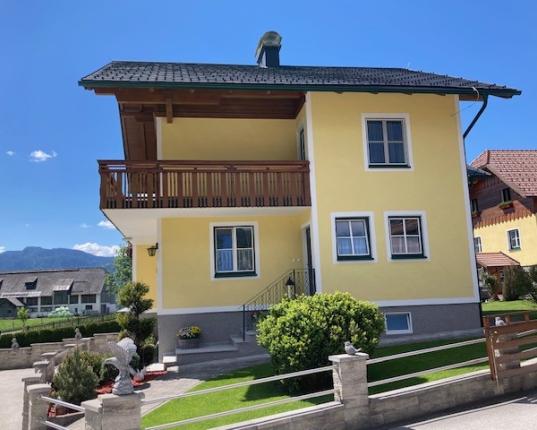 Geräumiges Wohnhaus in sonniger, ruhiger Lage, AUT