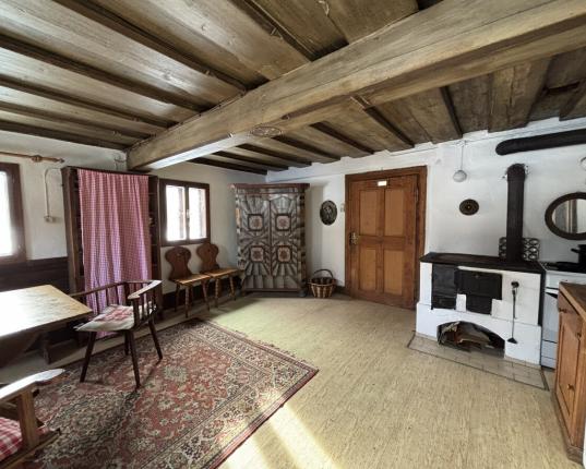 Rarität: altes Bauernhaus mit vorgelagertem Baugrundstück und Holzbezugsrecht, AUT