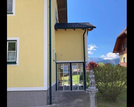 Geräumiges Wohnhaus in sonniger, ruhiger Lage, AUT
