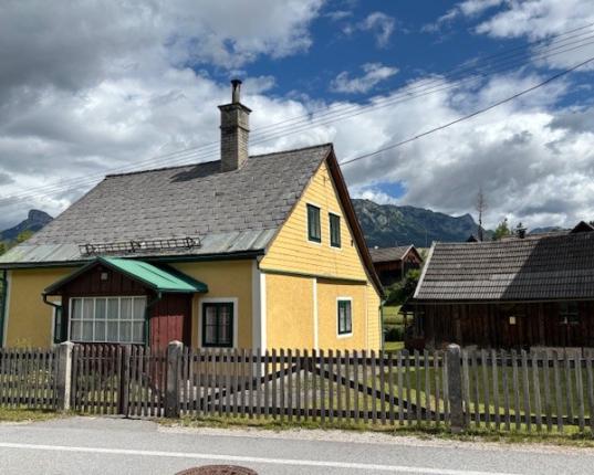 Kleines Wohnhaus mit großem Grundstück – renovierungsbedürftig mit Potenzial, AUT
