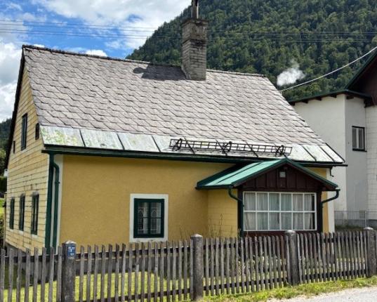 Kleines Wohnhaus mit großem Grundstück – renovierungsbedürftig mit Potenzial, AUT