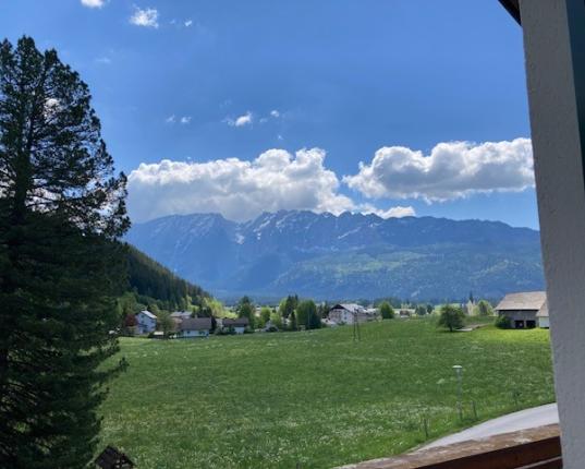 Geräumiges Wohnhaus in sonniger, ruhiger Lage, AUT