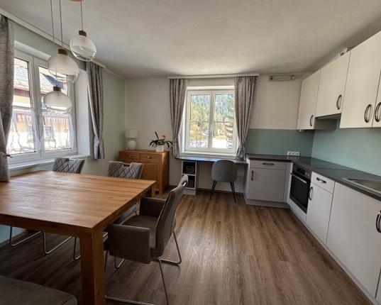 Wohnhaus mit zwei separaten Wohneinheiten – ideal für Familie & Vermietung, AUT